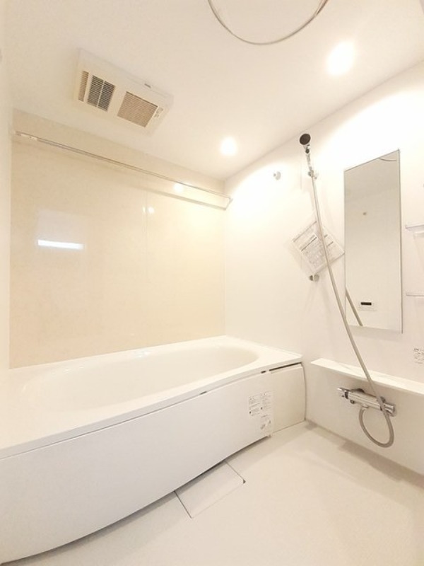 バス・シャワールーム　図面と現状に相違がある場合には現状を優先