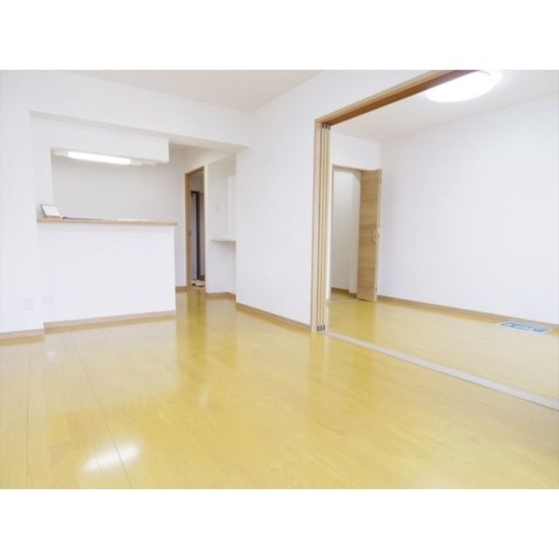 居室・リビング　図面と現状に相違がある場合には現状を優先