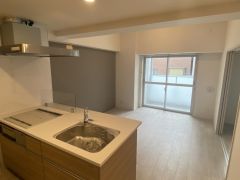 居室・リビング　ゆったり過ごせる居間です