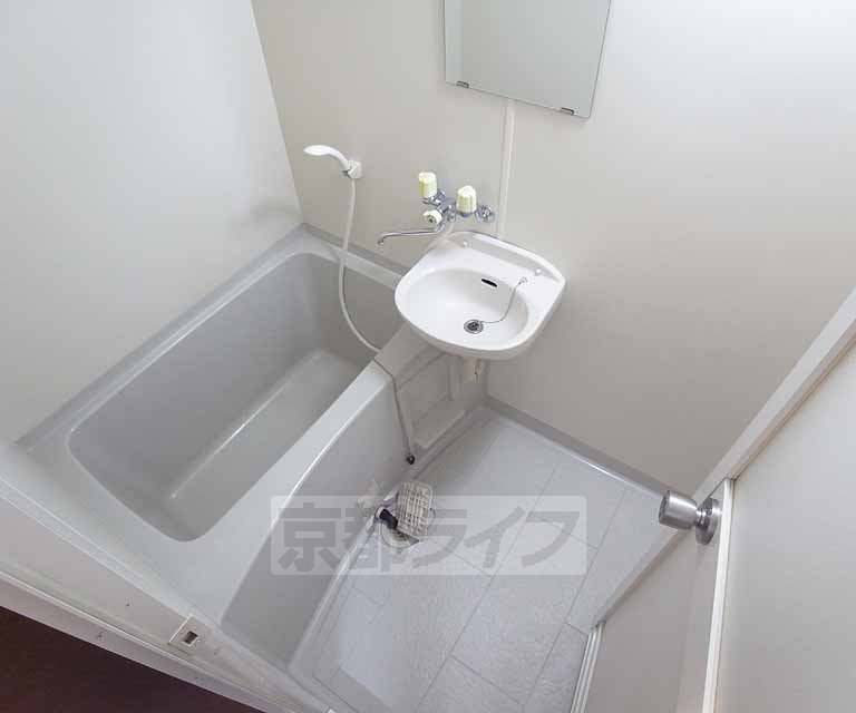 バス・シャワールーム　お風呂です