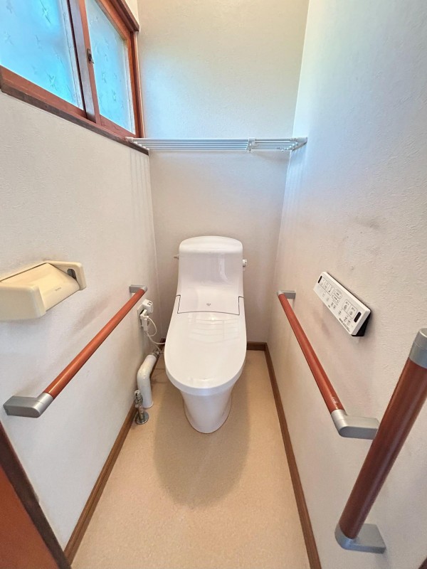 トイレ　トイレ