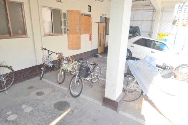 スーパー　スパーク浜田店（スーパー）まで331m