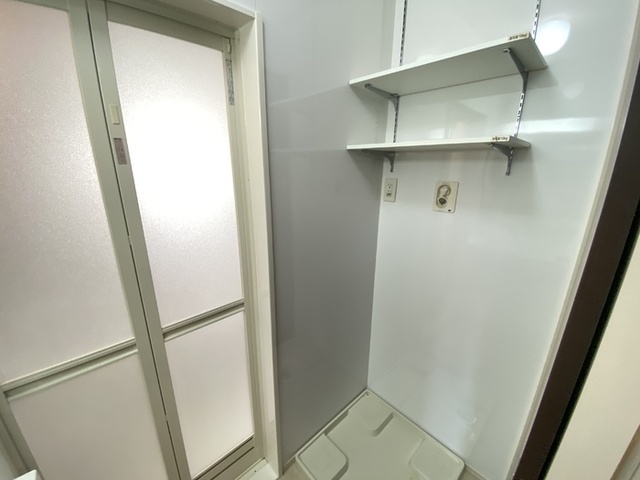 洗面設備　別部屋参考写真です