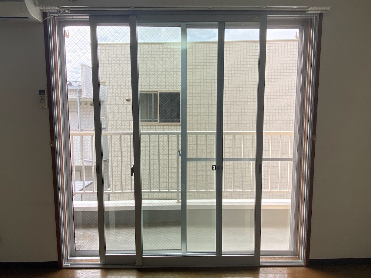 収納　断熱窓はお部屋の断熱性能を高め結露もなく清潔で省エネ効果抜群