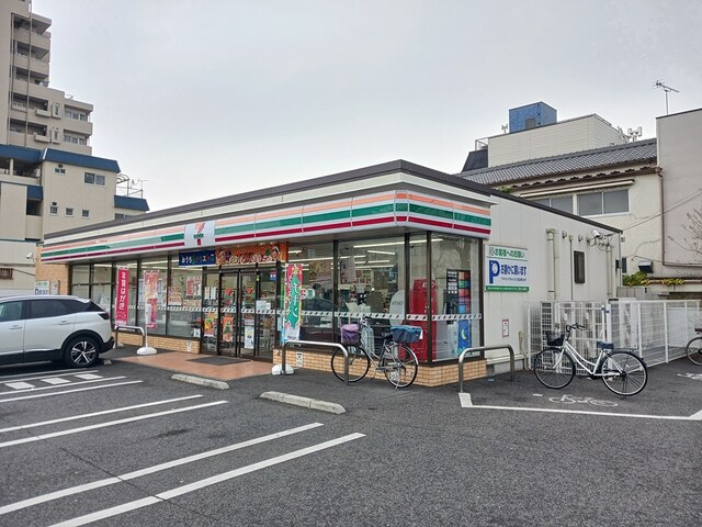 コンビニ　セブンイレブン足立花畑西店（コンビニ）まで337m