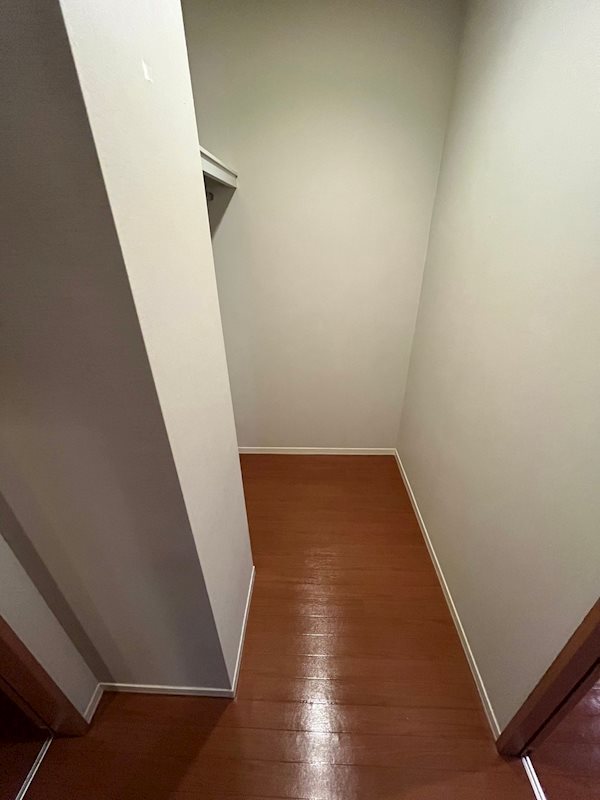 収納　ウォークスルークローゼット