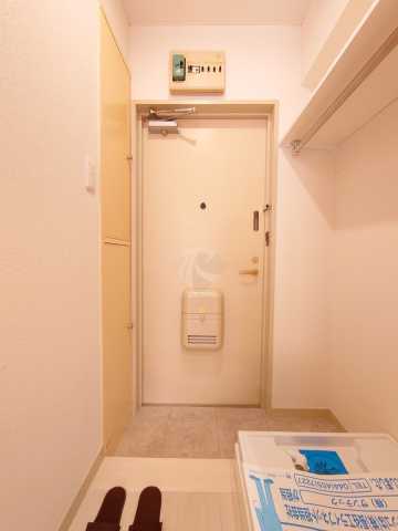 玄関　ユーコート上馬(参考画像)