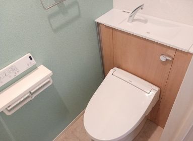 トイレ　※同タイプ写真になります