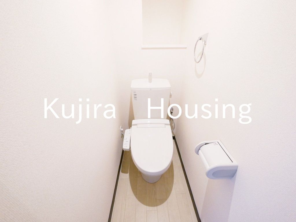 トイレ　★トイレは温水洗浄便座です★