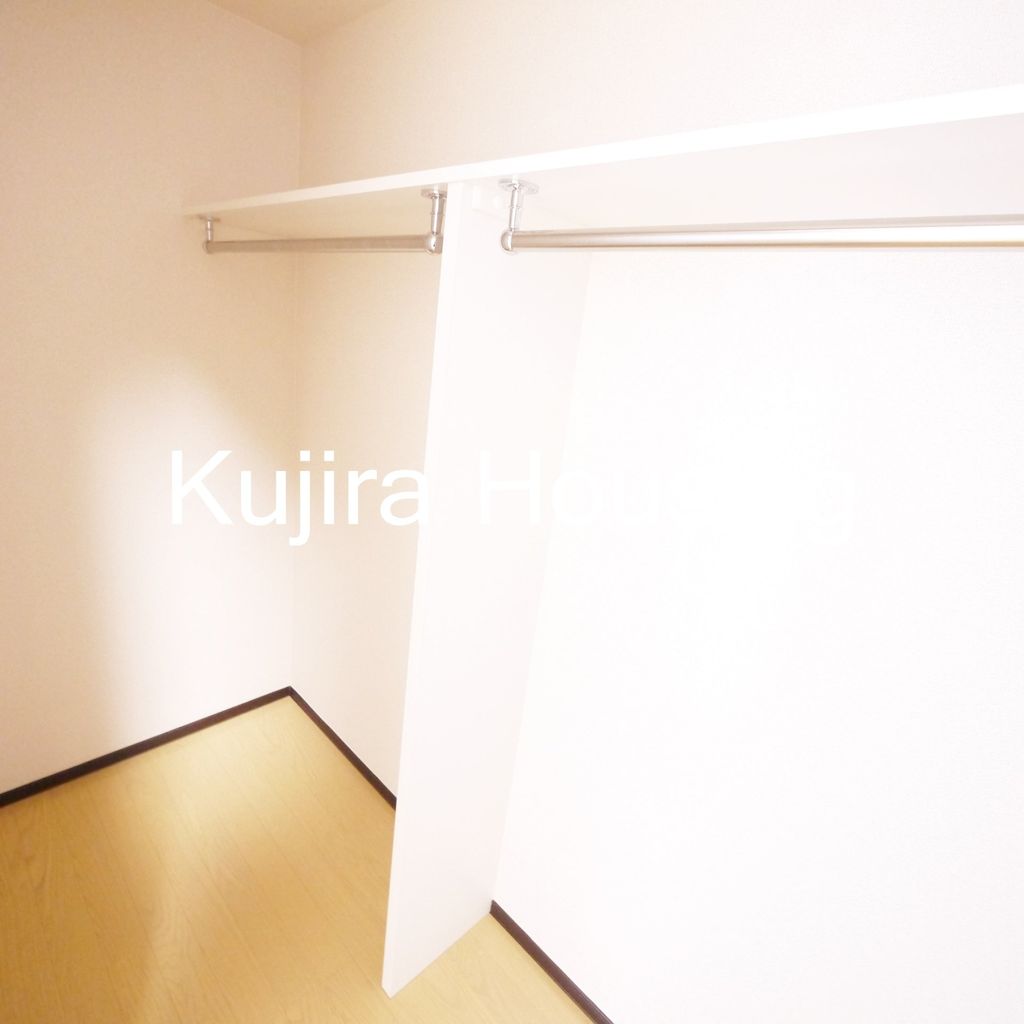 収納　★収納力のあるウォークインクローゼットです★