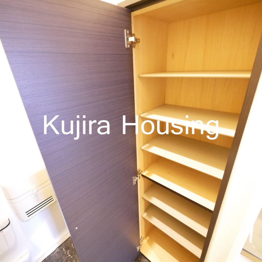 玄関　★玄関にはシューズボックス完備★