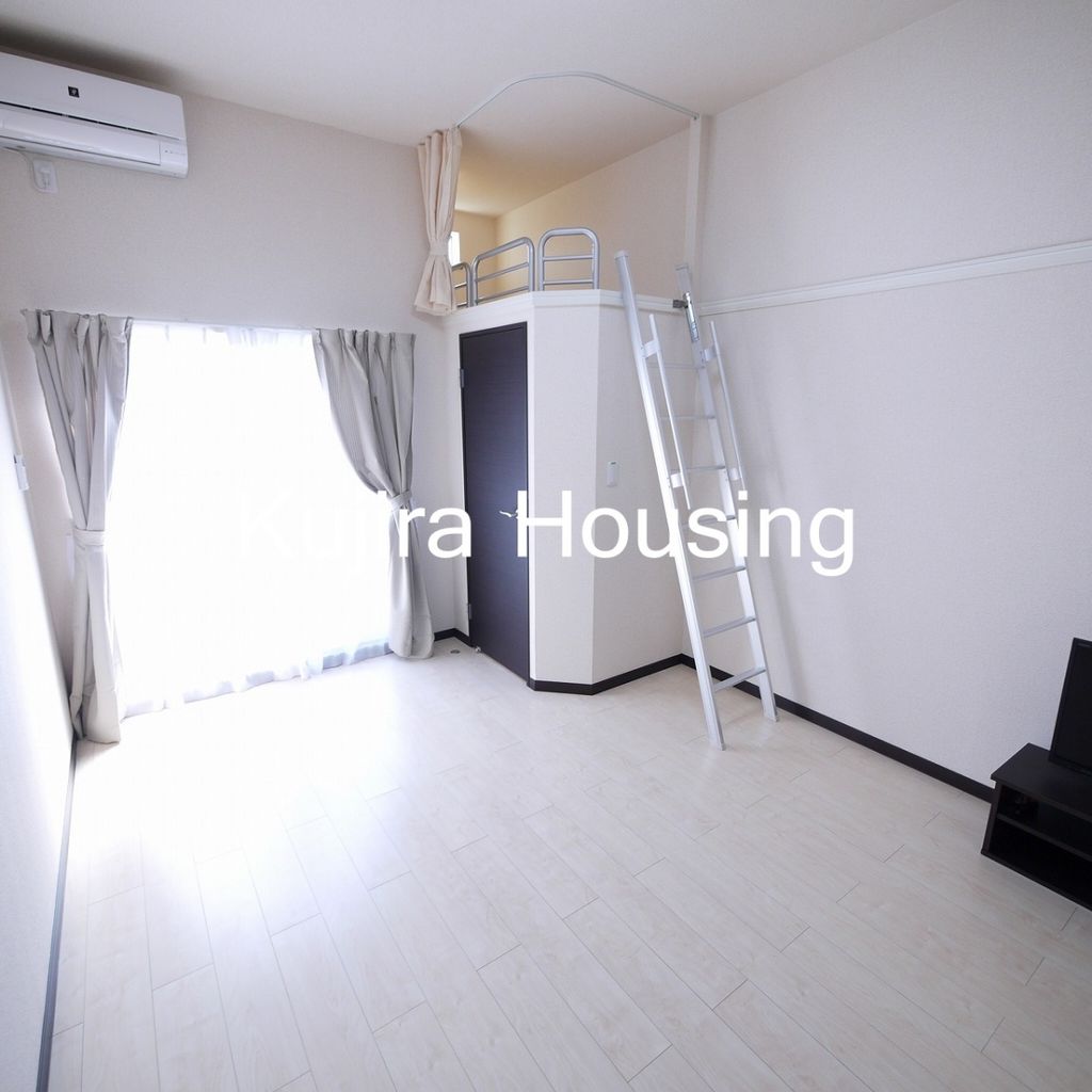 居室・リビング　★２つのロフトが付いたお部屋です★