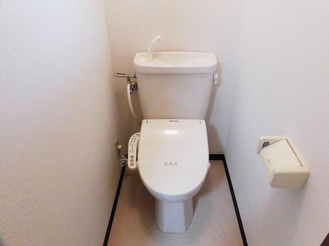 トイレ　トイレ