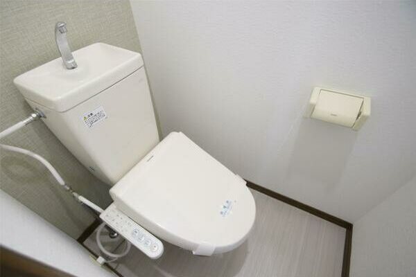 トイレ　※他部屋参照・現状優先