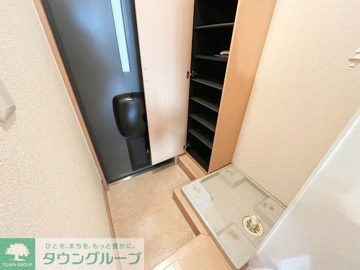 玄関　※別号室参考写真です