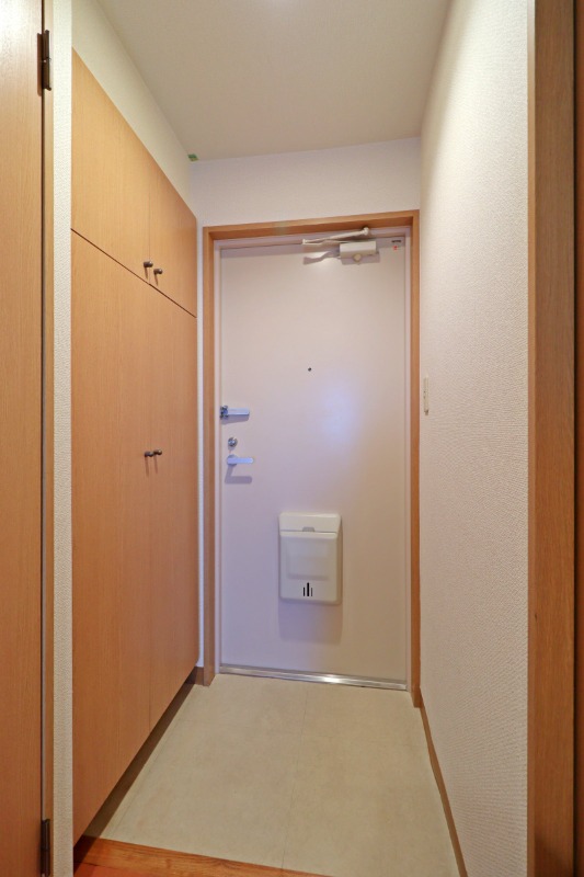 玄関　図面と現状に相違がある場合には現状を優先