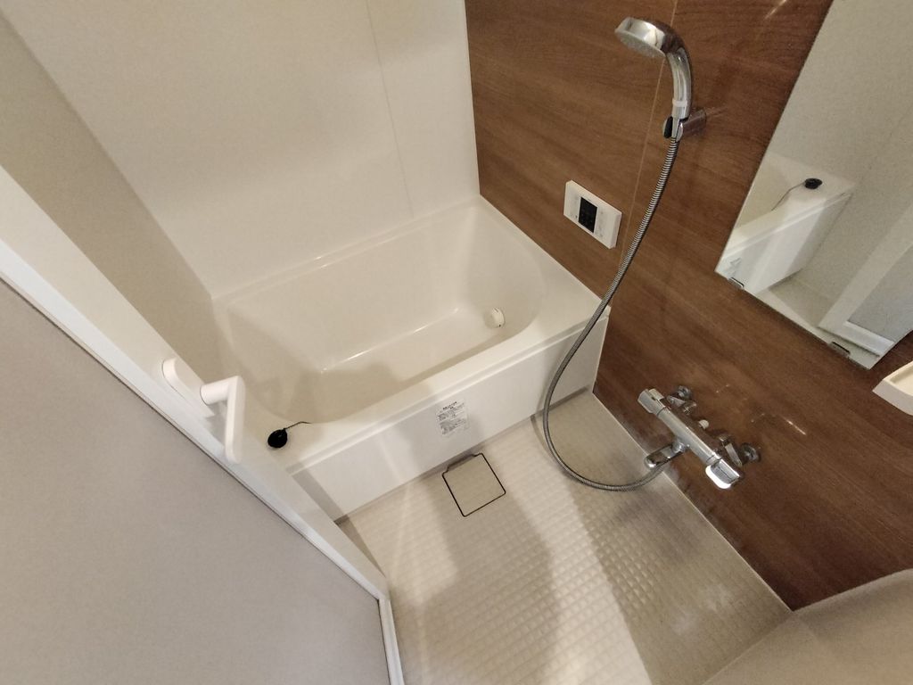 バス・シャワールーム　バス