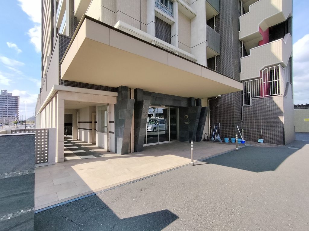 エントランス　エントランス