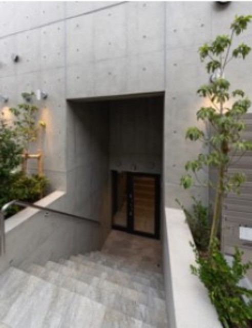 エントランス　建物の内部です