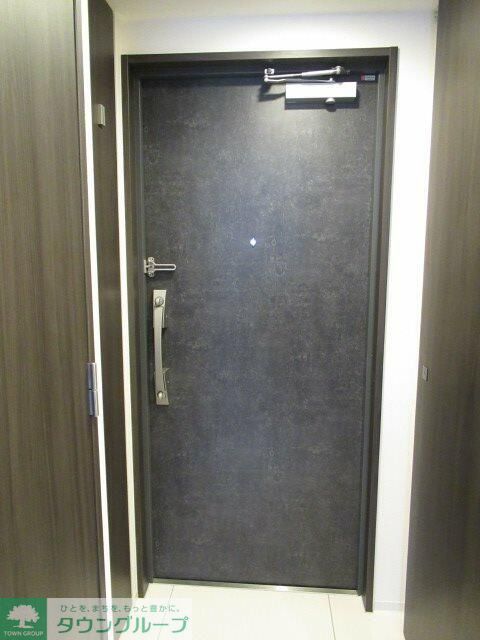 玄関　★お問い合わせはタウンハウジングまで★