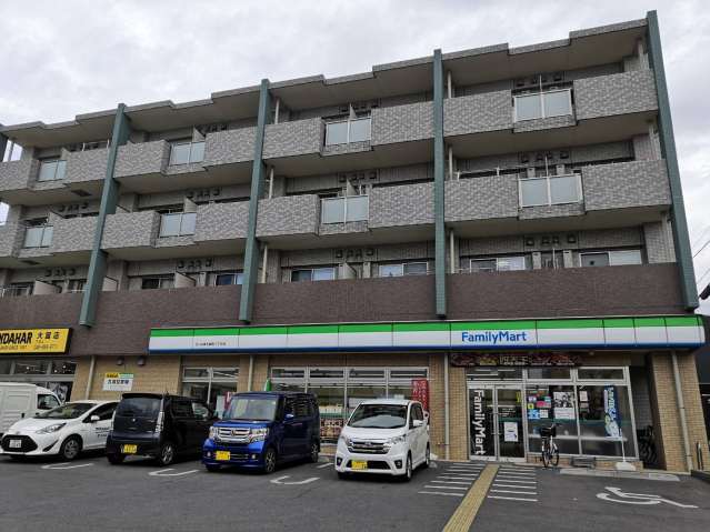 コンビニ　ファミリーマートさいたま大成町一丁目店（コンビニ）まで382m