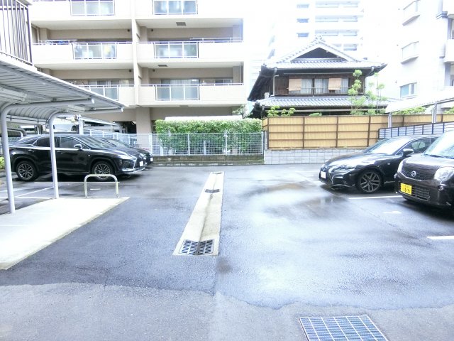 駐車場　詳細は、RISUMO江坂本店→06-6155-7137まで♪