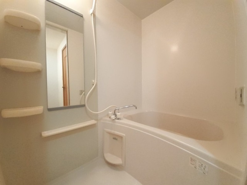 バス・シャワールーム　図面と現状に相違がある場合には現状を優先