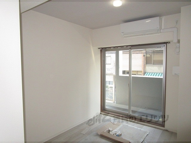 居室・リビング　洋室