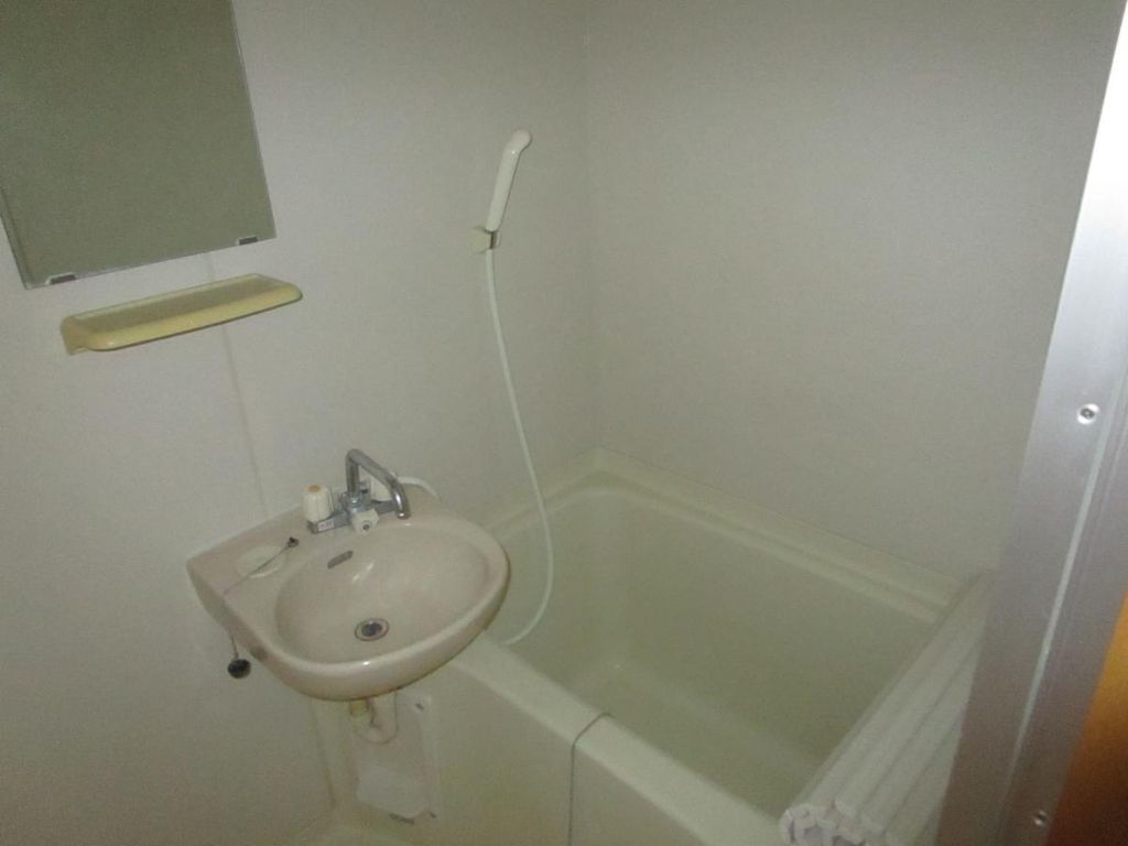 バス・シャワールーム　バス