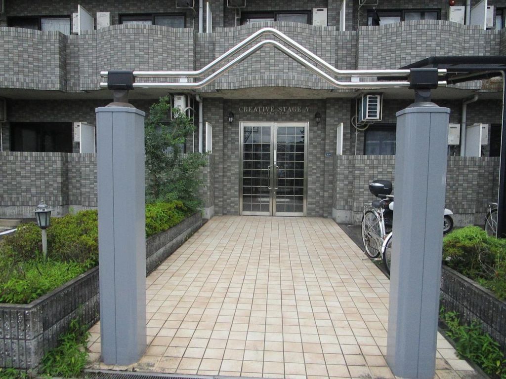 建物外観　エントランス