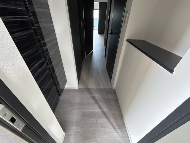 玄関　同物件別号室のものです。