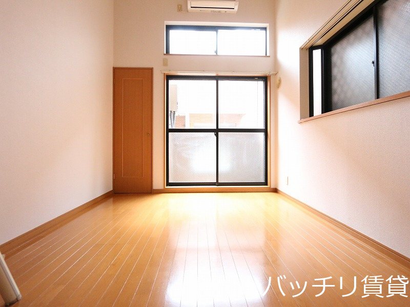 バルコニー　同型タイプの為、現状を優先致します。