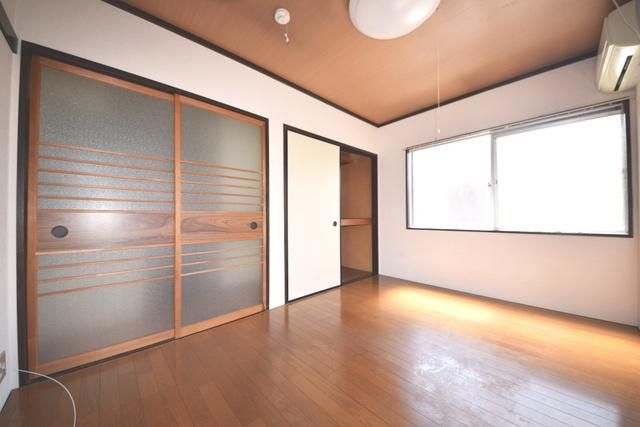 居室・リビング　★角部屋2面採光★