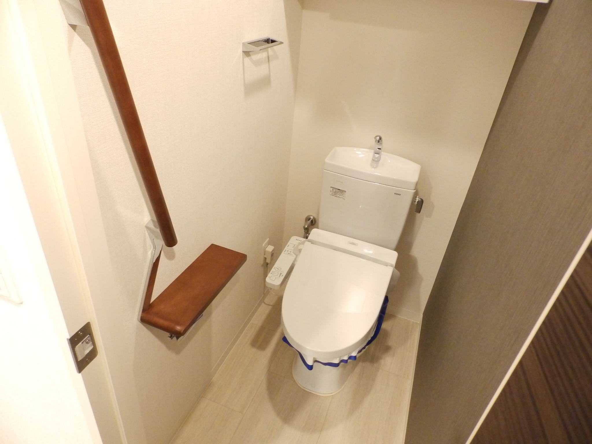 トイレ　ウォシュレット