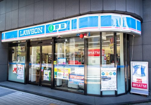コンビニ　ローソン H八丁堀四丁目店（コンビニ）まで223m
