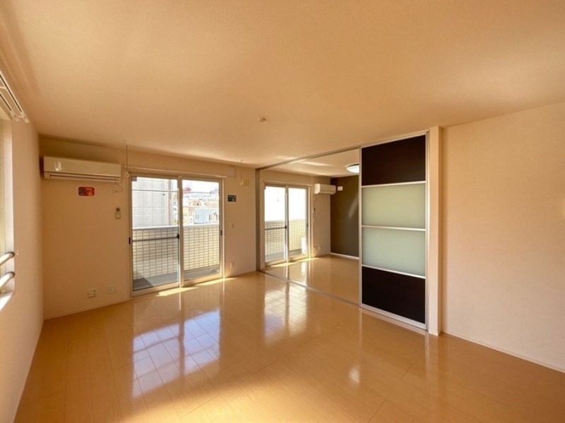 居室・リビング　図面と現状に相違がある場合には現状を優先