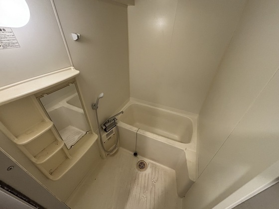 バス・シャワールーム　※別部屋の写真です