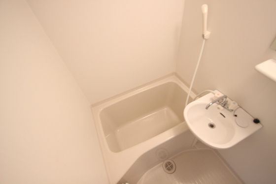 バス・シャワールーム　※別号室の写真使用