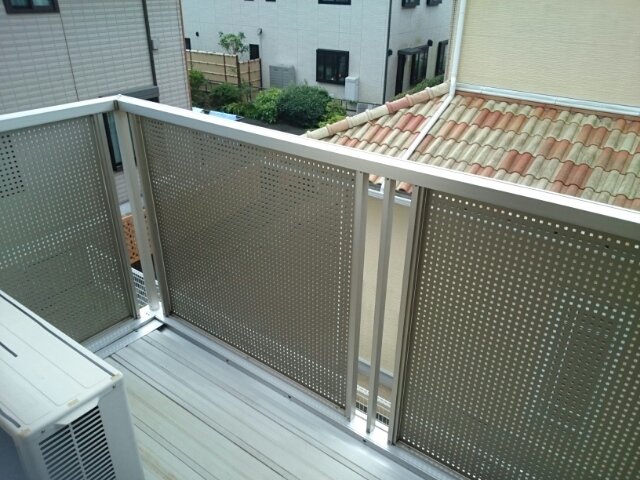 バルコニー　バルコニーがあります