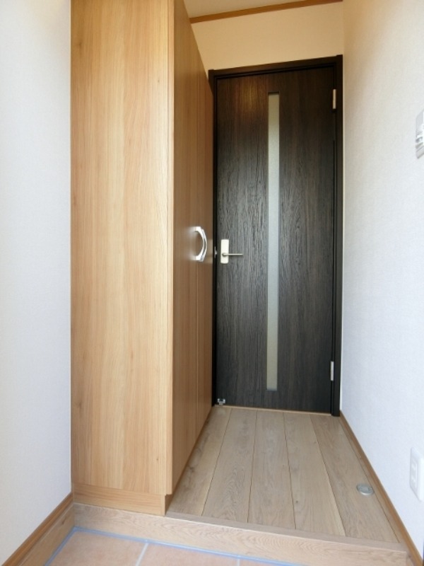 玄関　図面と現状に相違がある場合には現状を優先