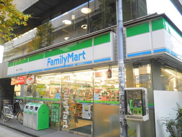 コンビニ　ファミリーマート駒沢一丁目店（コンビニ）まで99m