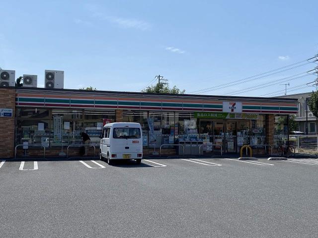 コンビニ　セブンイレブン（コンビニ）まで407m