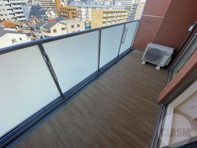 バルコニー　広いバルコニーです