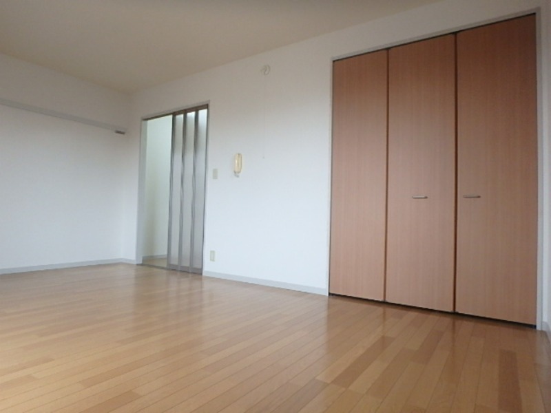 居室・リビング　図面と現状に相違がある場合には現状を優先