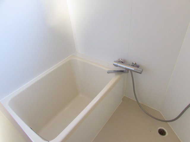 由良1丁目一戸建の風呂写真