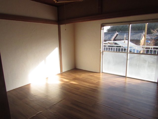 由良1丁目一戸建の居間写真