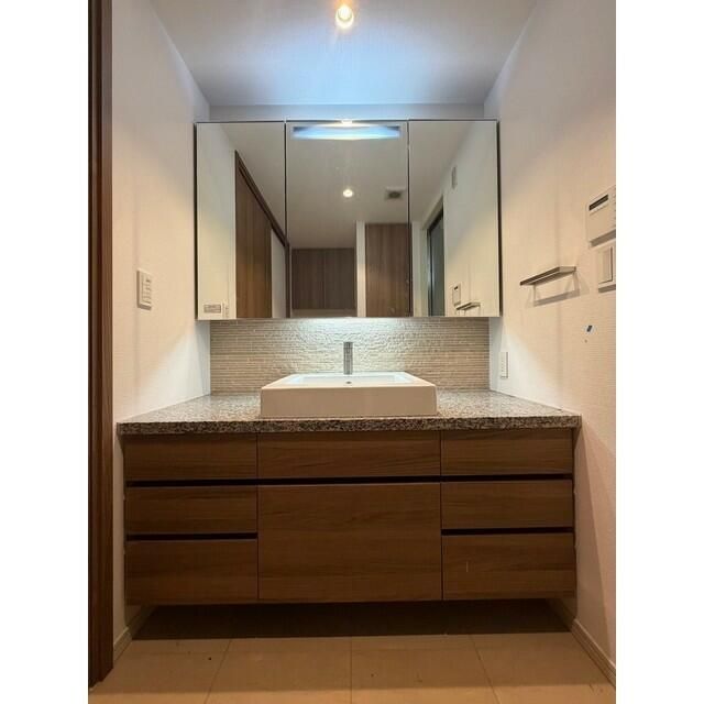 洗面設備　別部屋参考写真