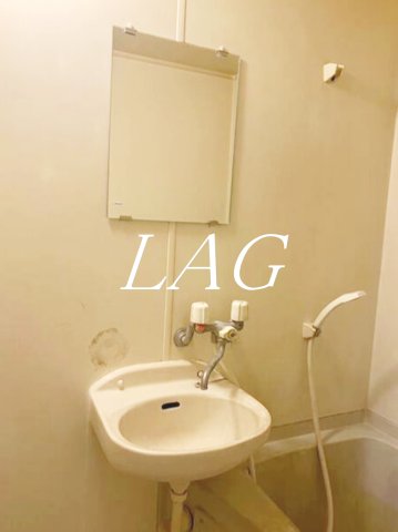 洗面設備　洗面台です。