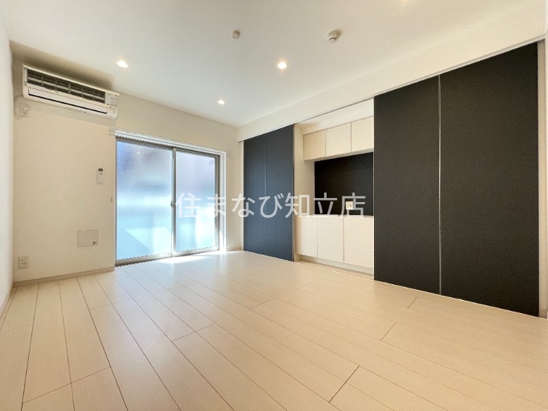 居室・リビング　同型別部屋写真