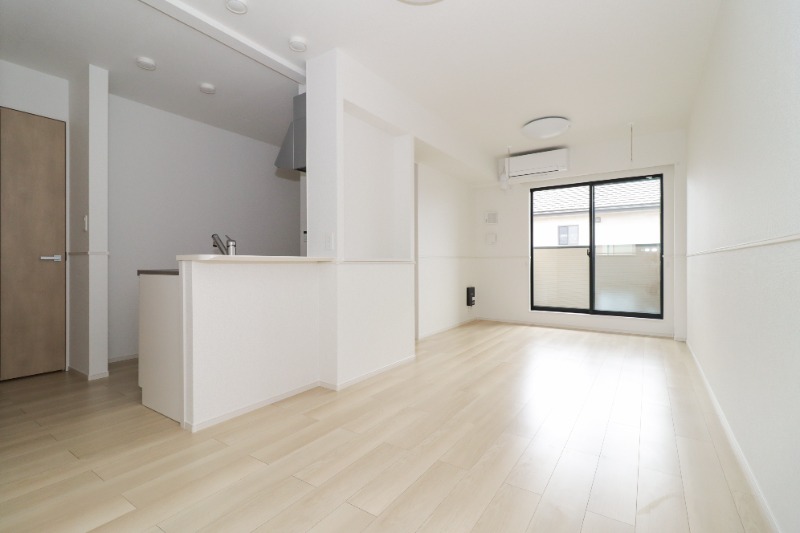 居室・リビング　図面と現状に相違がある場合には現状を優先